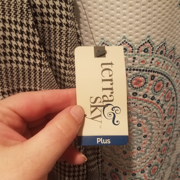 Terra & Sky black and white plaid pants - Picture 6 of 7